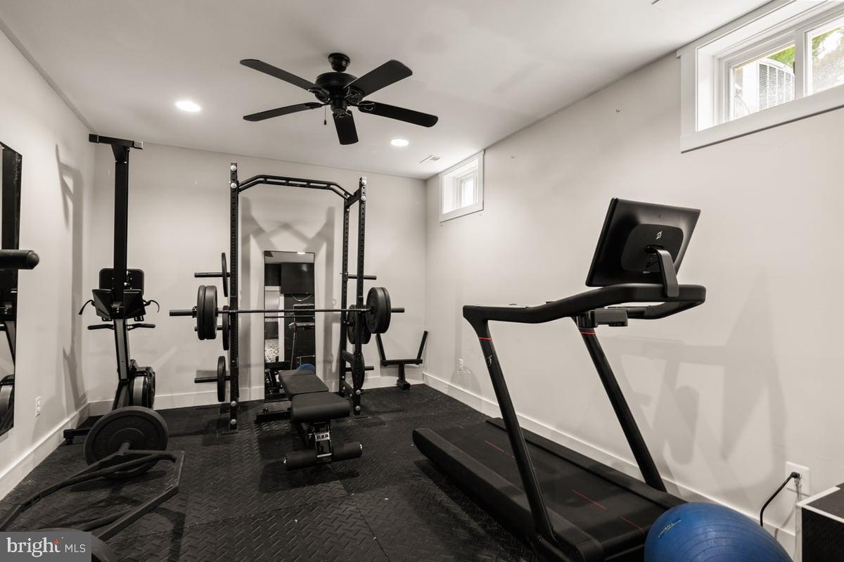 LAKE FOREST ESTATES - Residential