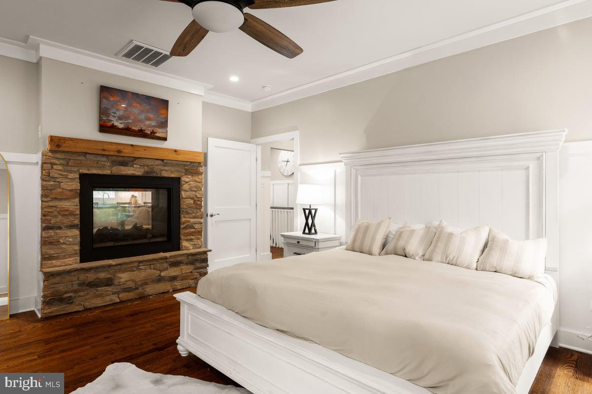 LAKE FOREST ESTATES - Residential