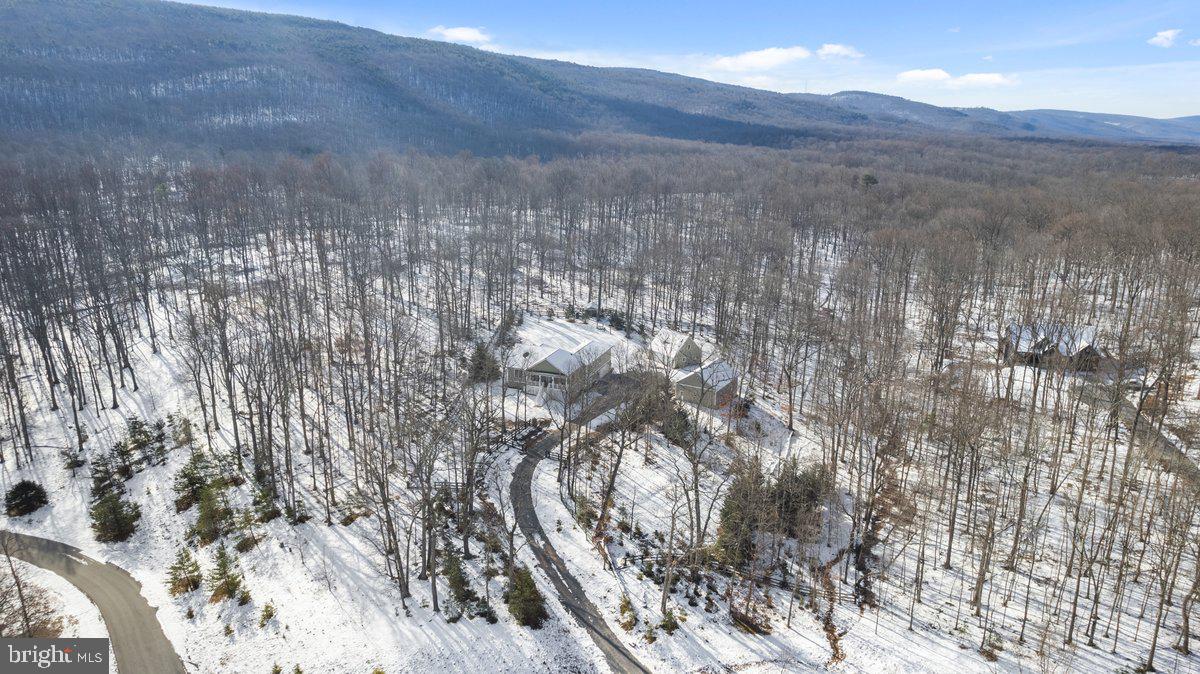 LAKE FOREST ESTATES - Residential