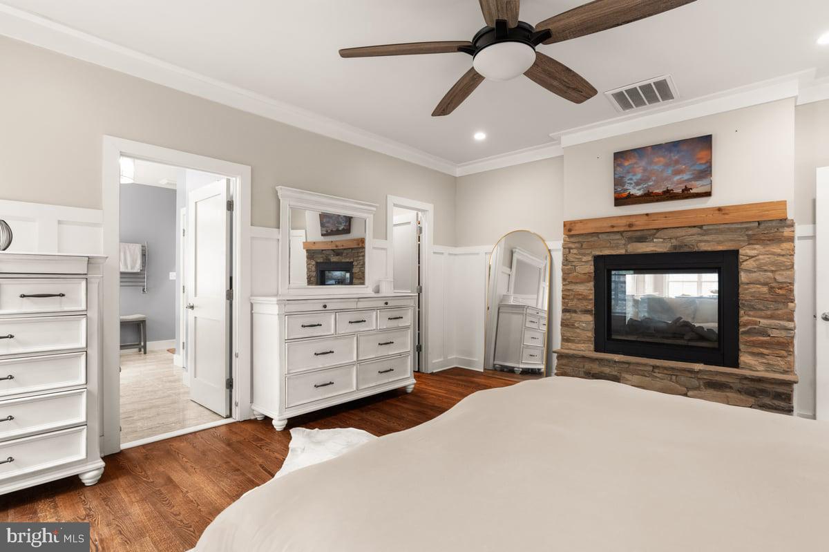 LAKE FOREST ESTATES - Residential