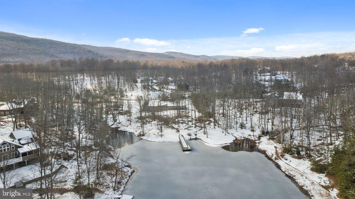 LAKE FOREST ESTATES - Residential