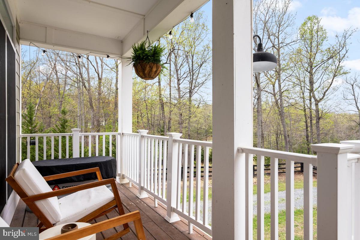 LAKE FOREST ESTATES - Residential