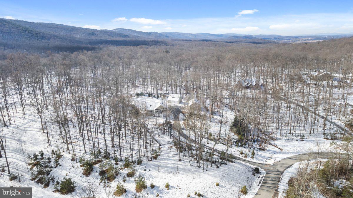 LAKE FOREST ESTATES - Residential