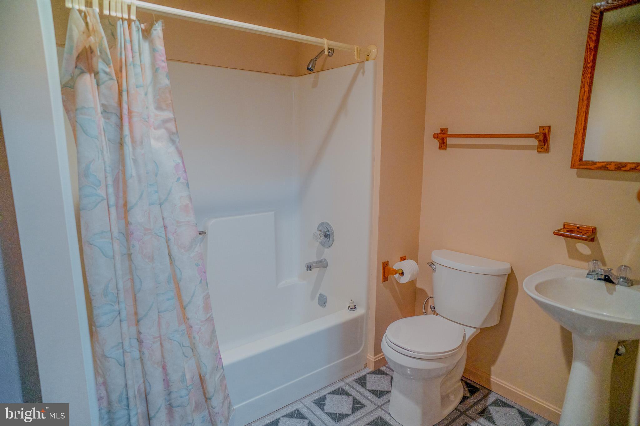 GRAFTON VILLAGE - Residential