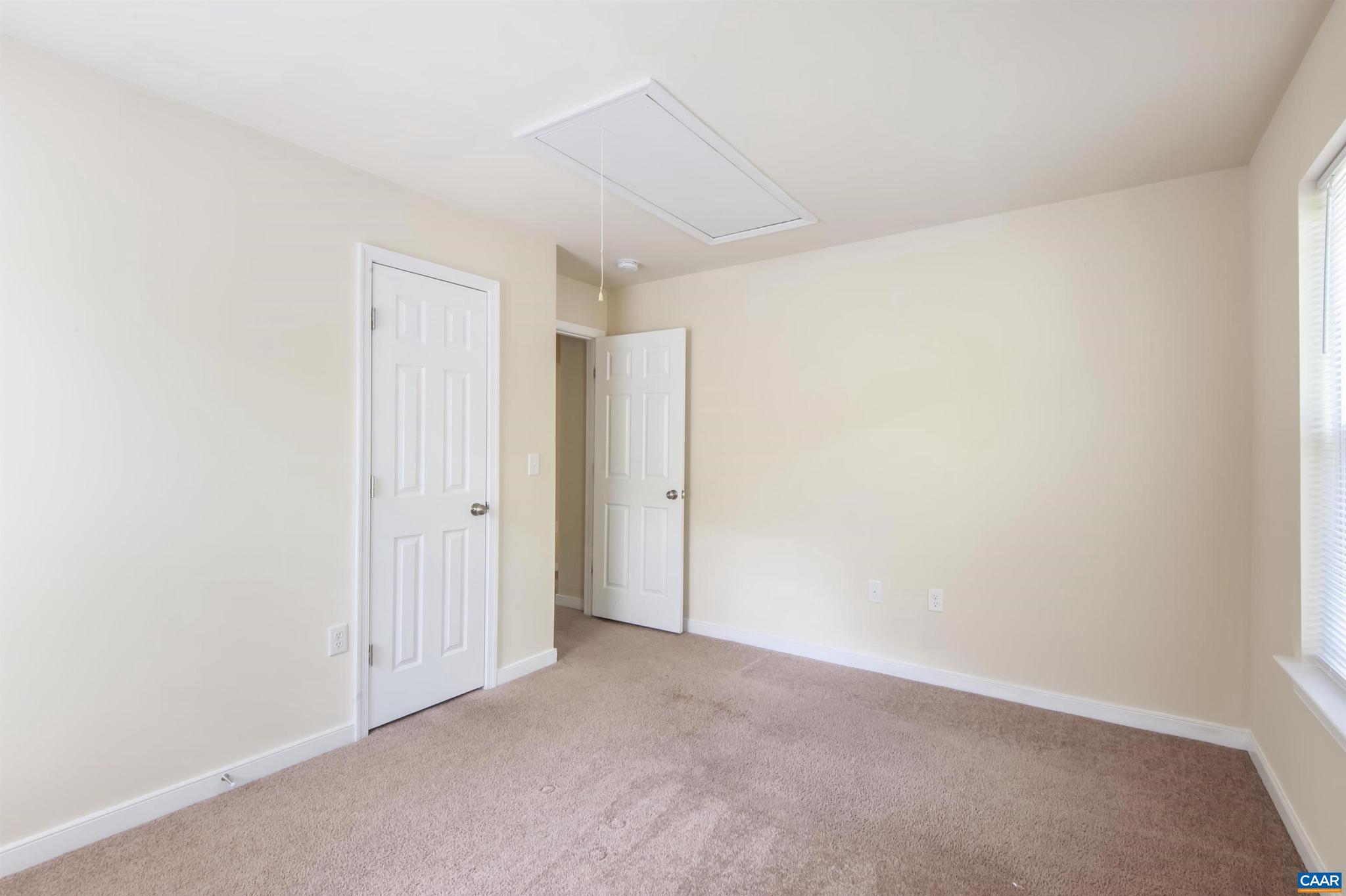 LAKE MONTICELLO - Residential