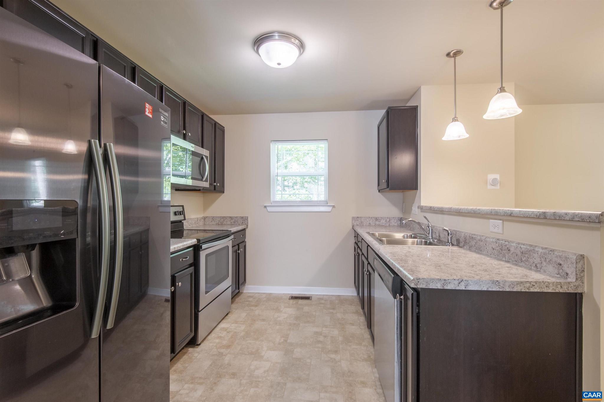 LAKE MONTICELLO - Residential