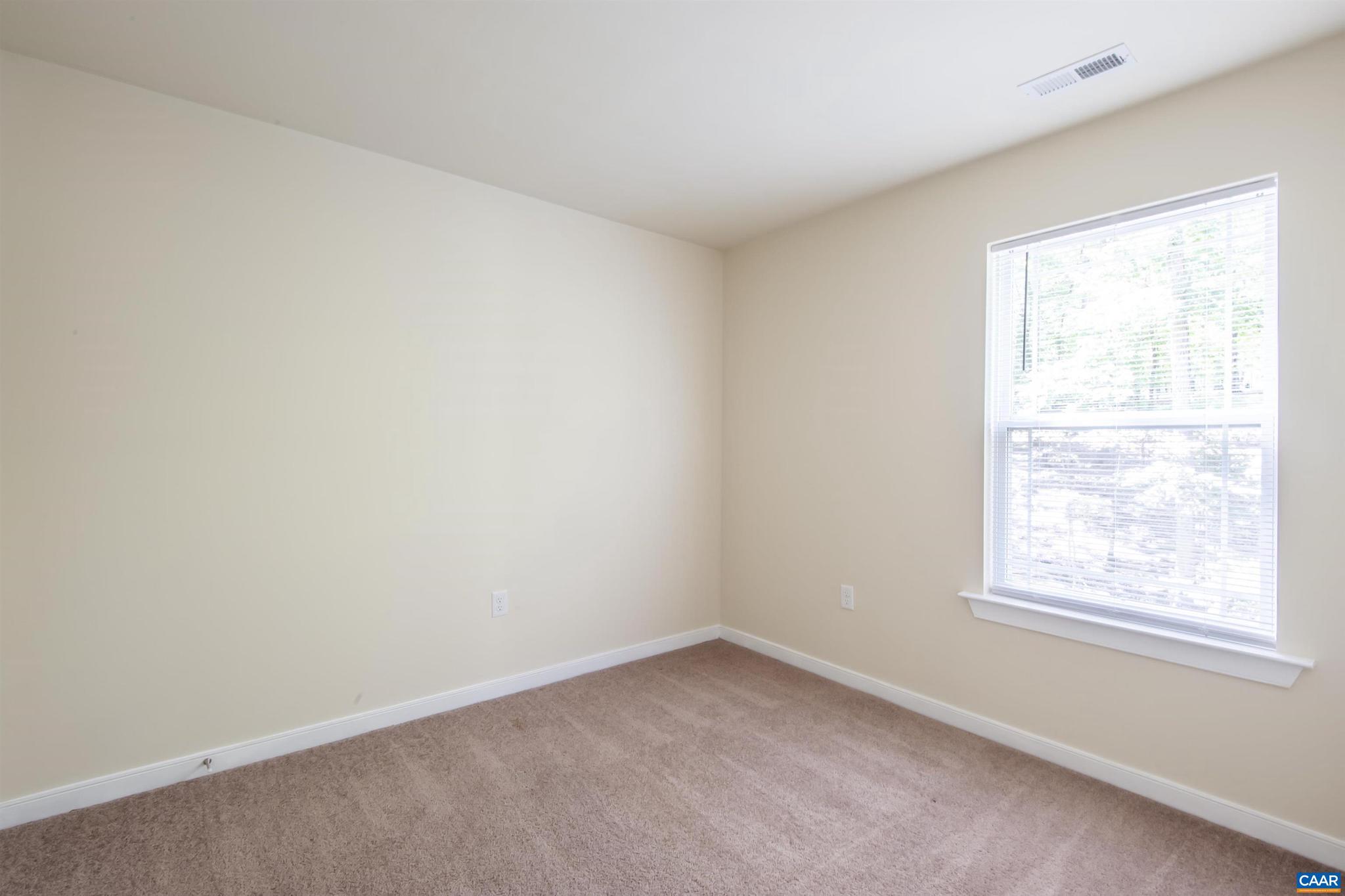 LAKE MONTICELLO - Residential