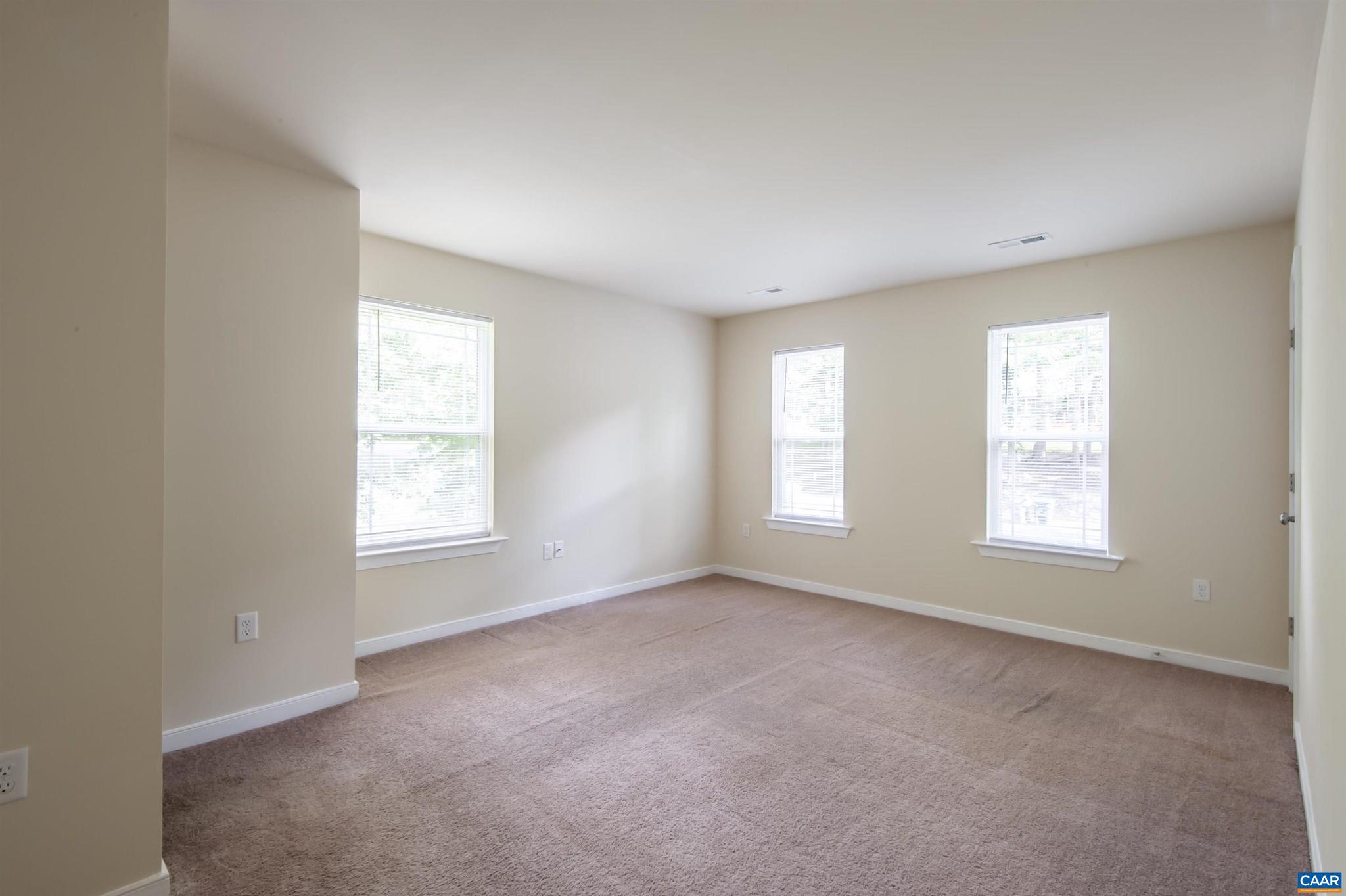 LAKE MONTICELLO - Residential