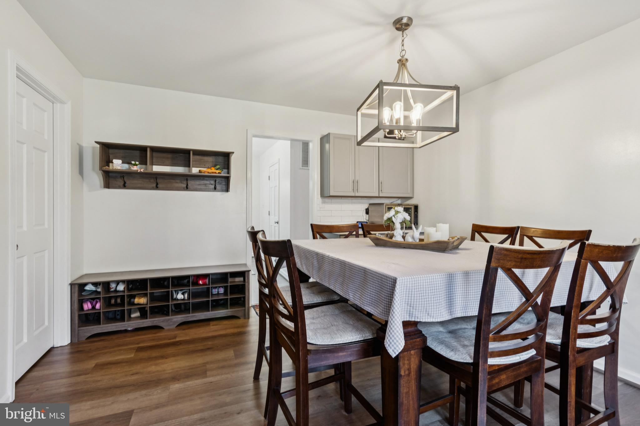 RHOADESVILLE - Residential