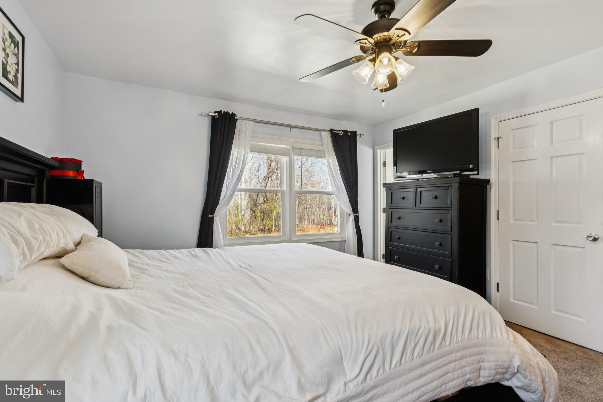 RHOADESVILLE - Residential