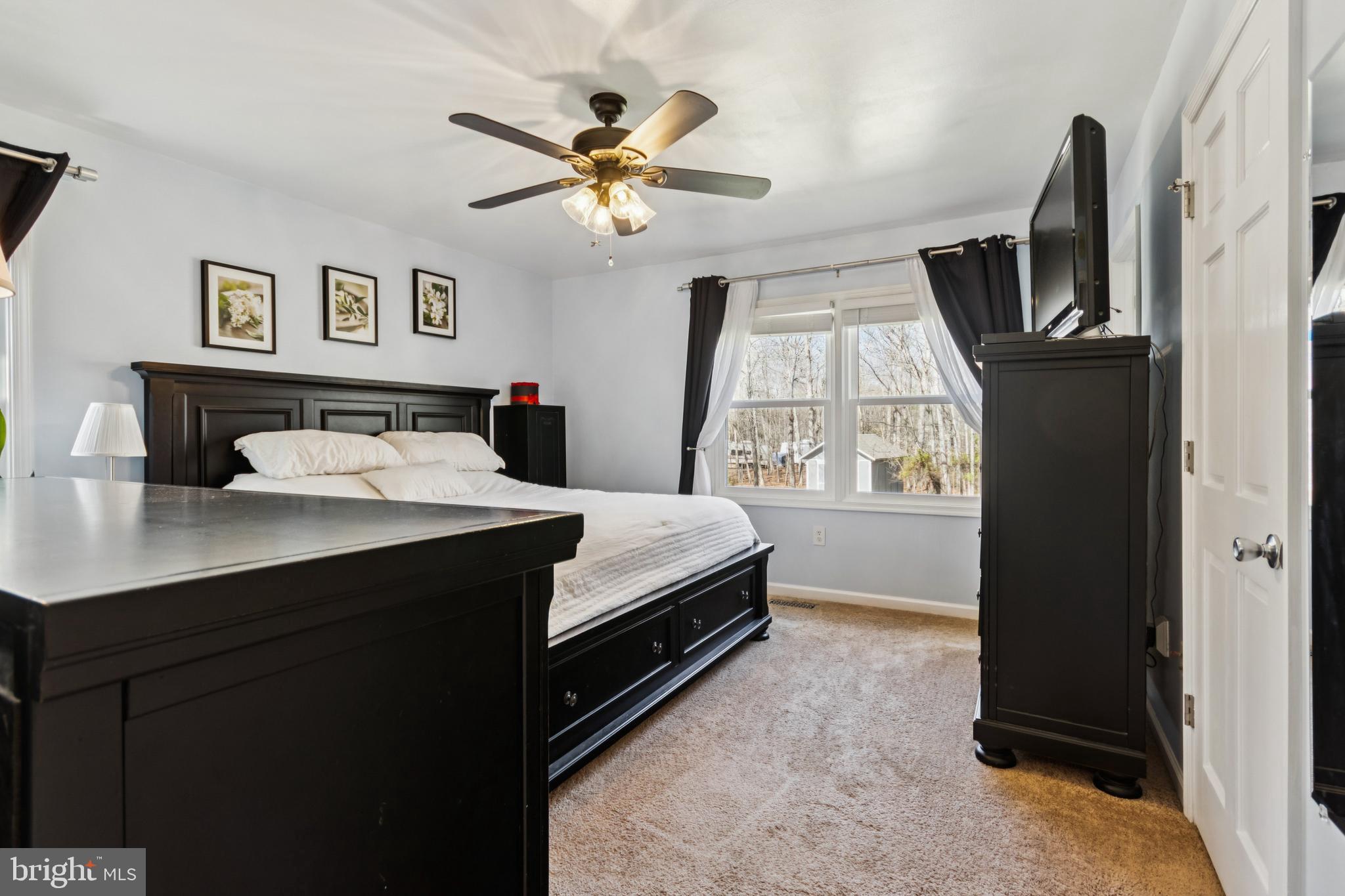 RHOADESVILLE - Residential