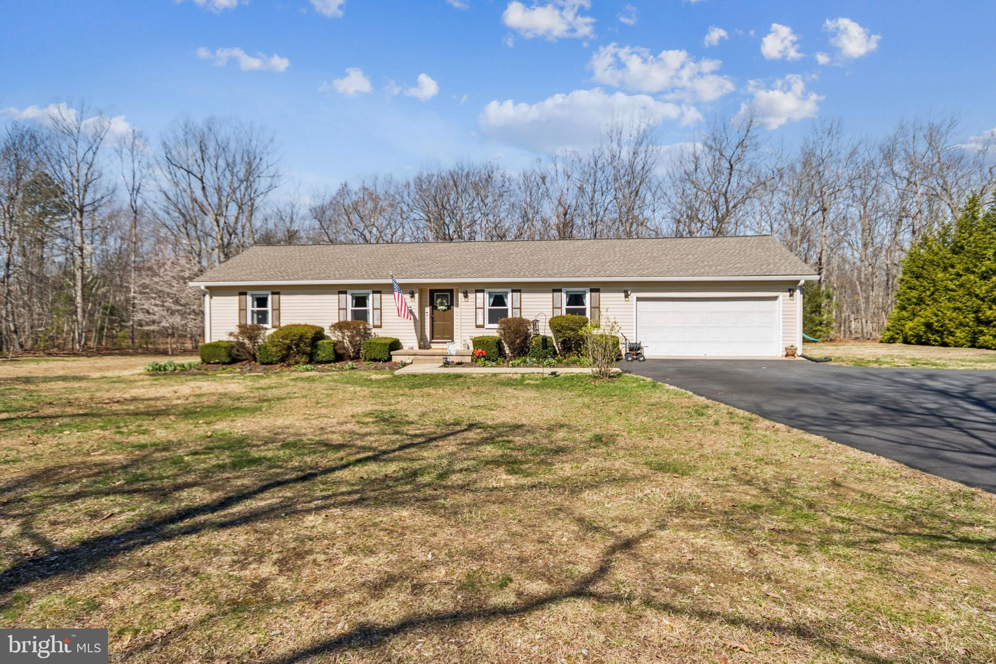 RHOADESVILLE - Residential