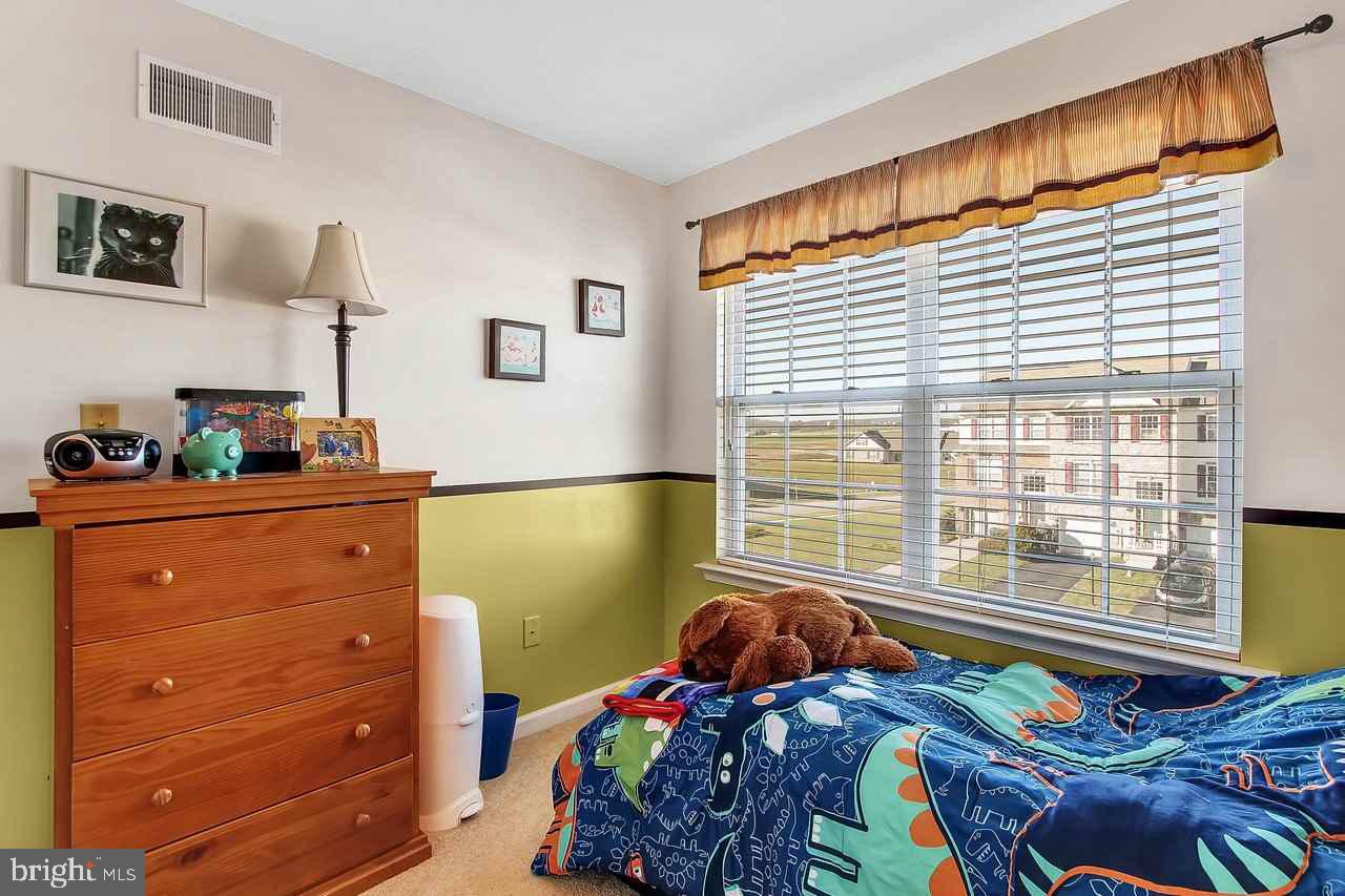 JACKSON HEIGHTS - Residential