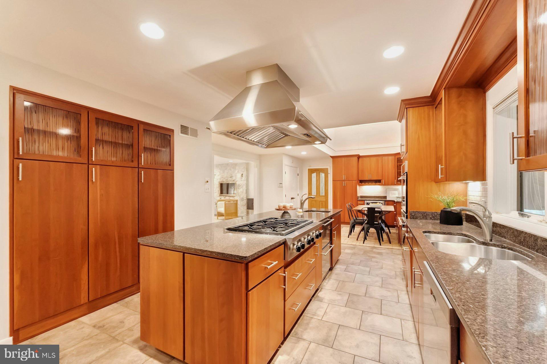 WOODSFIELD - Residential