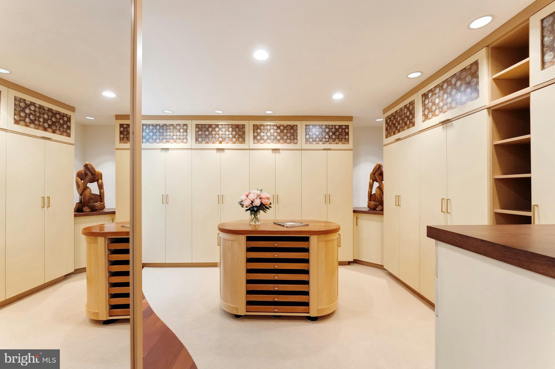 WOODSFIELD - Residential