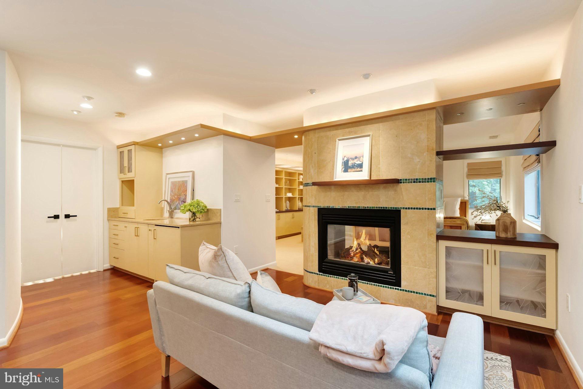 WOODSFIELD - Residential