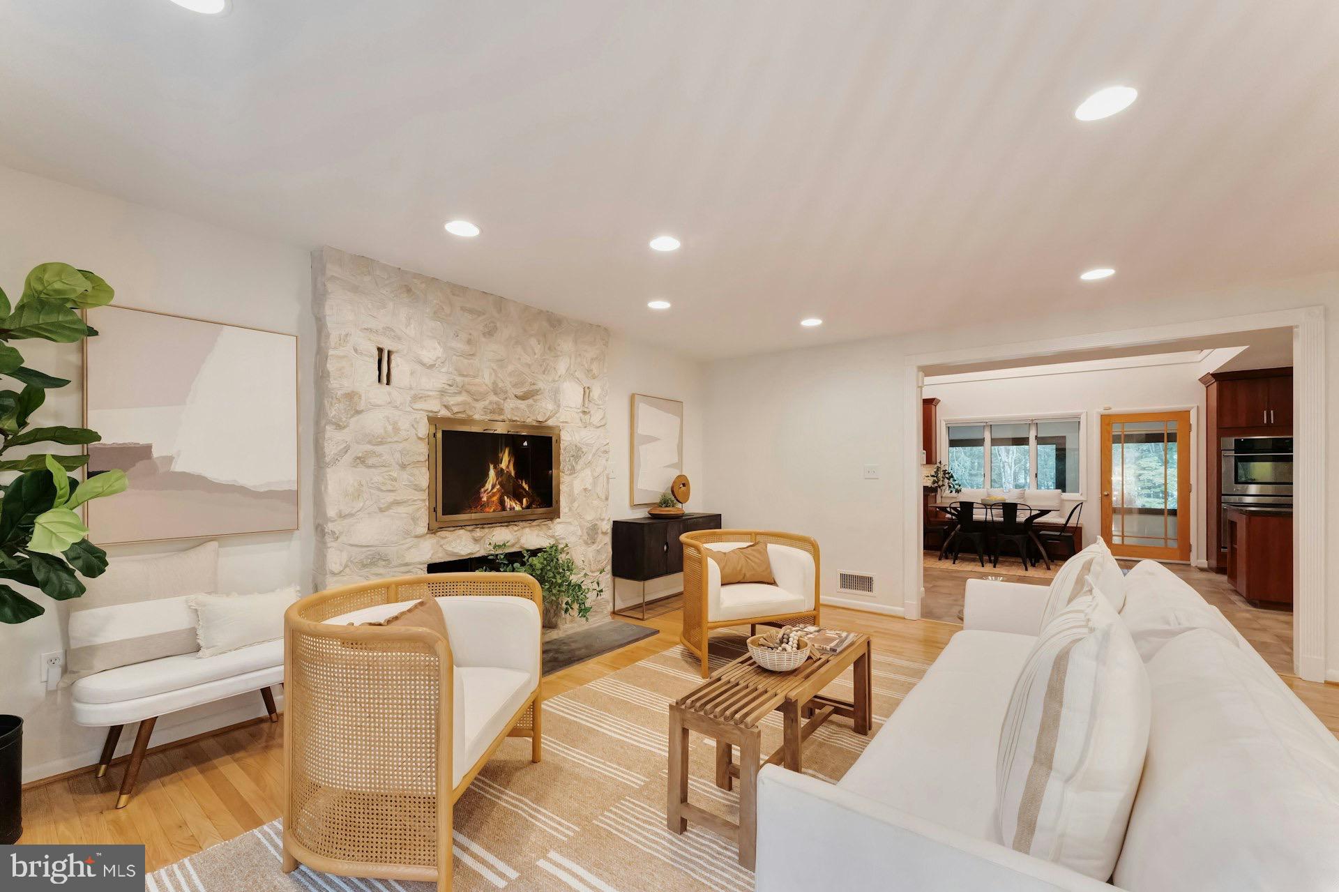 WOODSFIELD - Residential