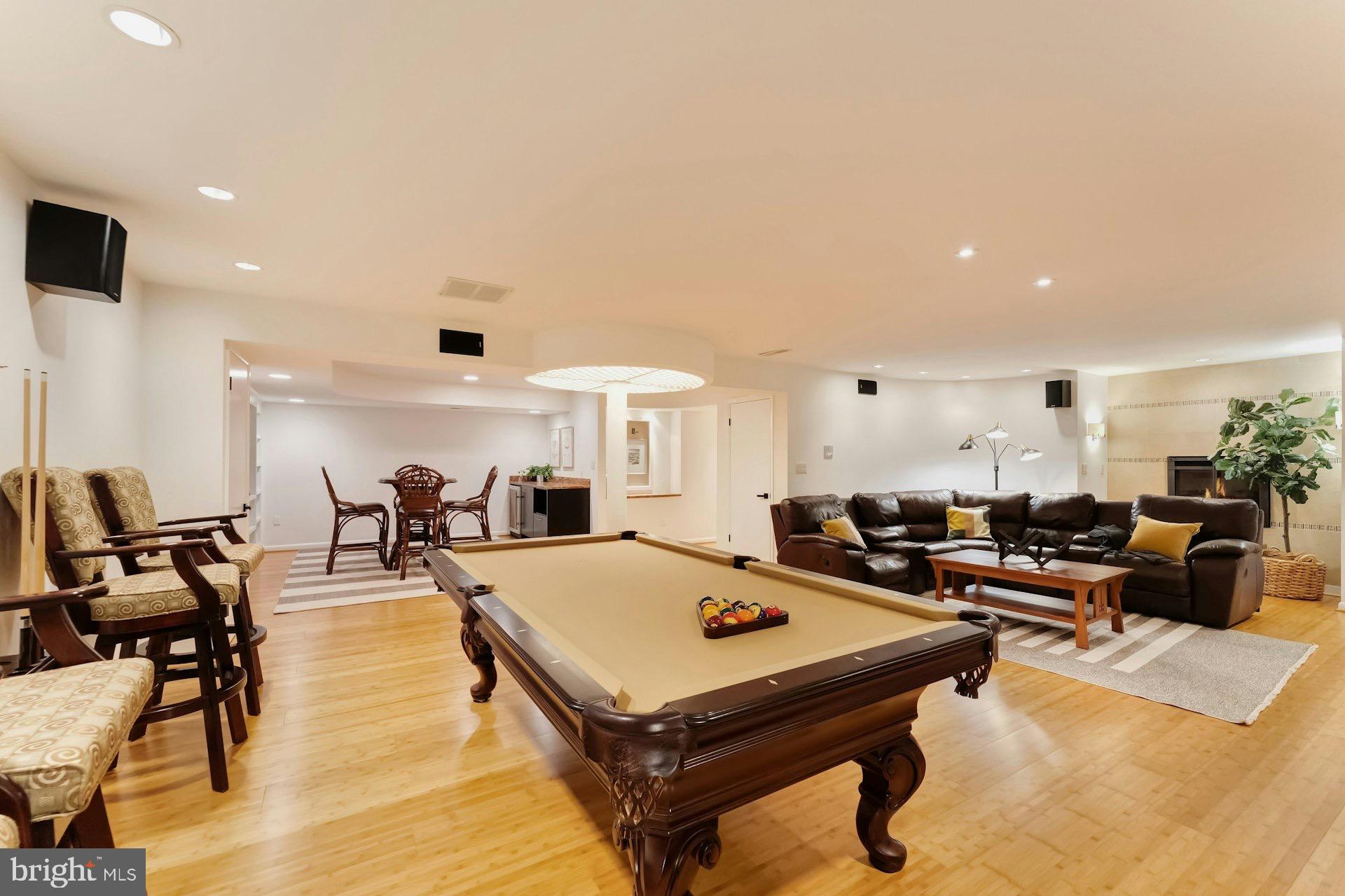 WOODSFIELD - Residential