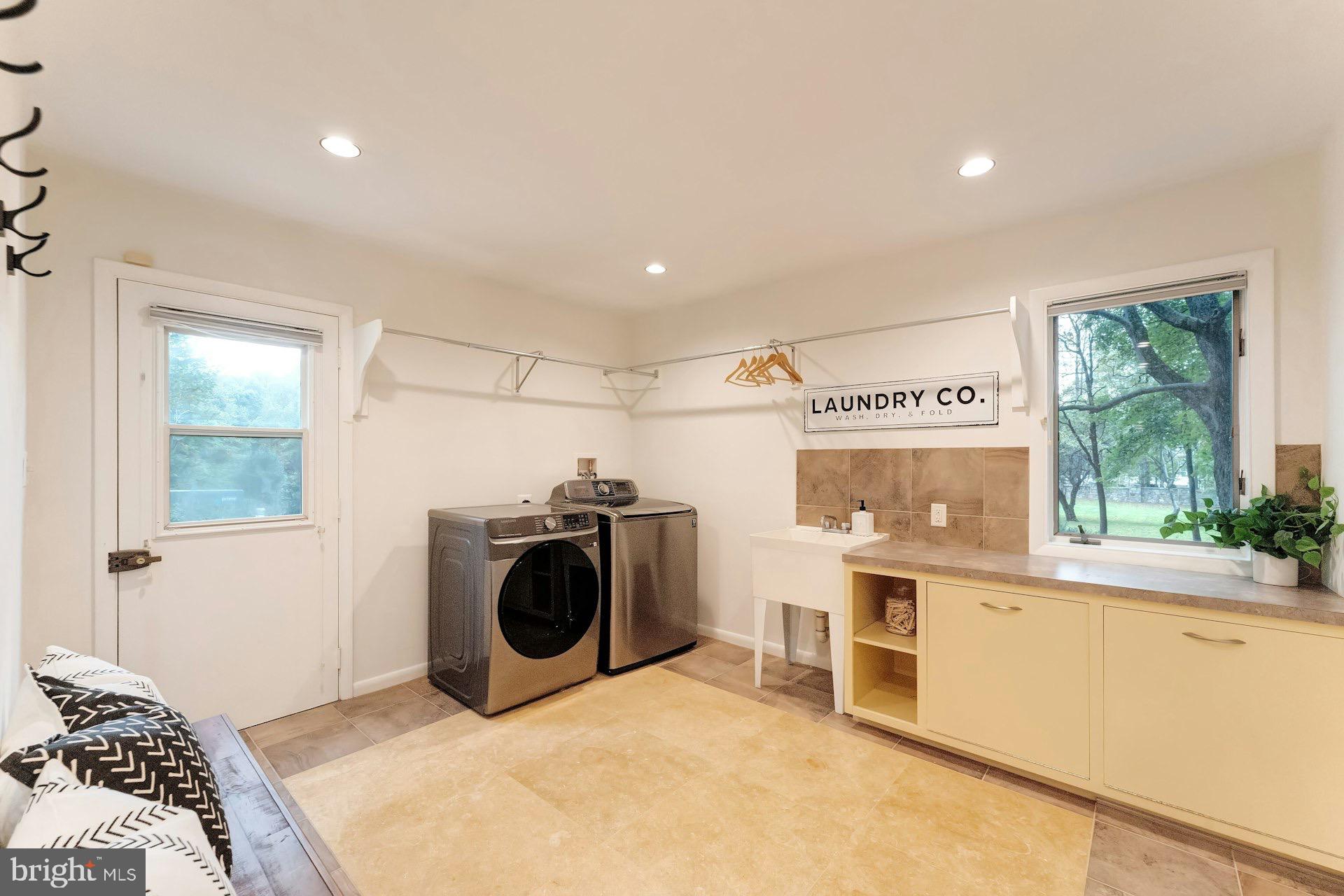 WOODSFIELD - Residential