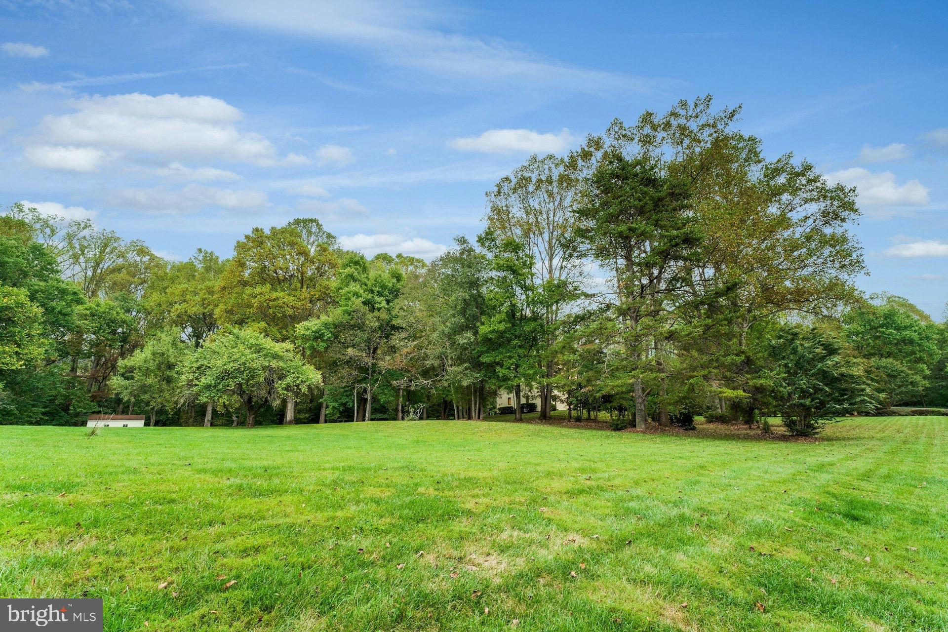 WOODSFIELD - Residential