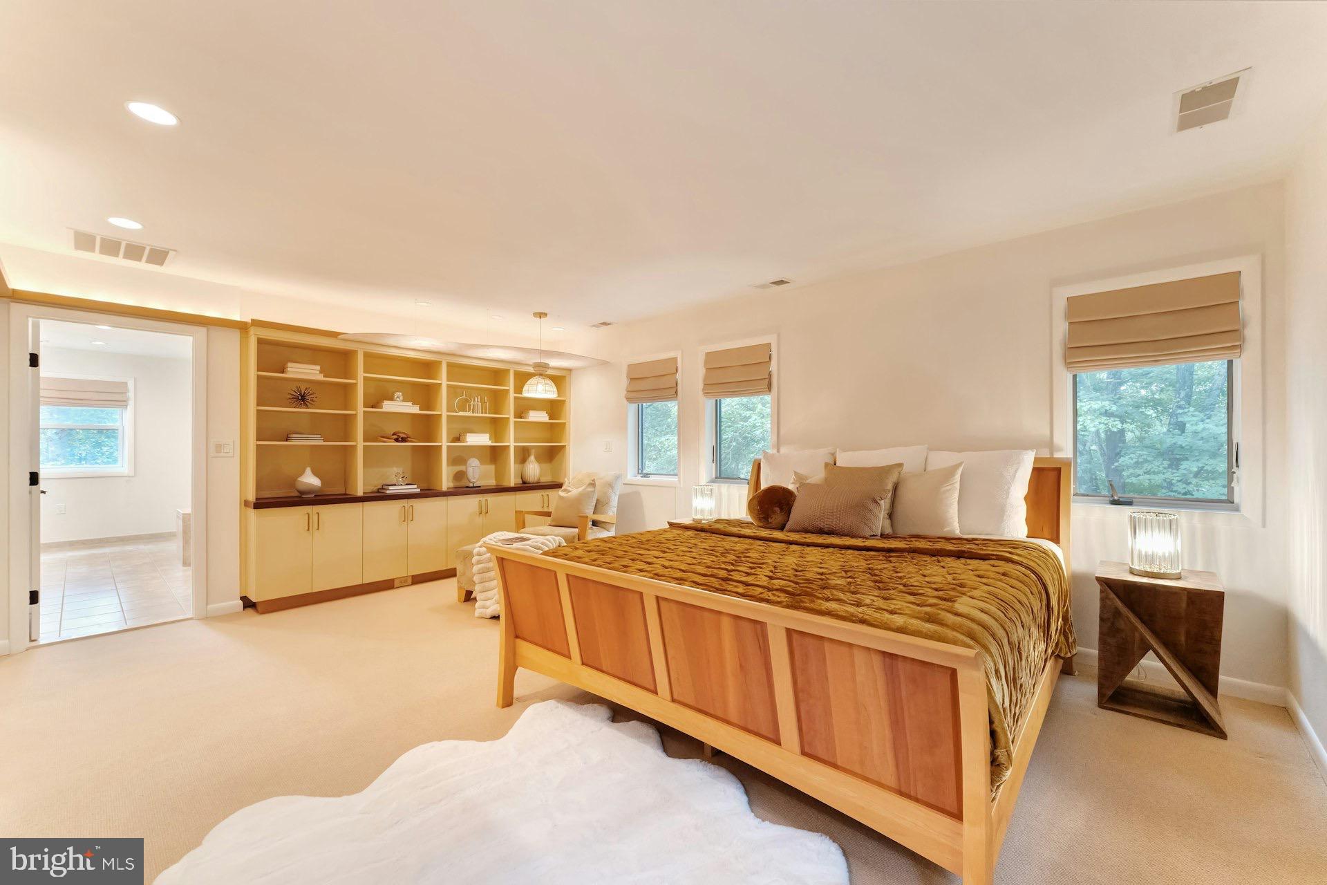 WOODSFIELD - Residential