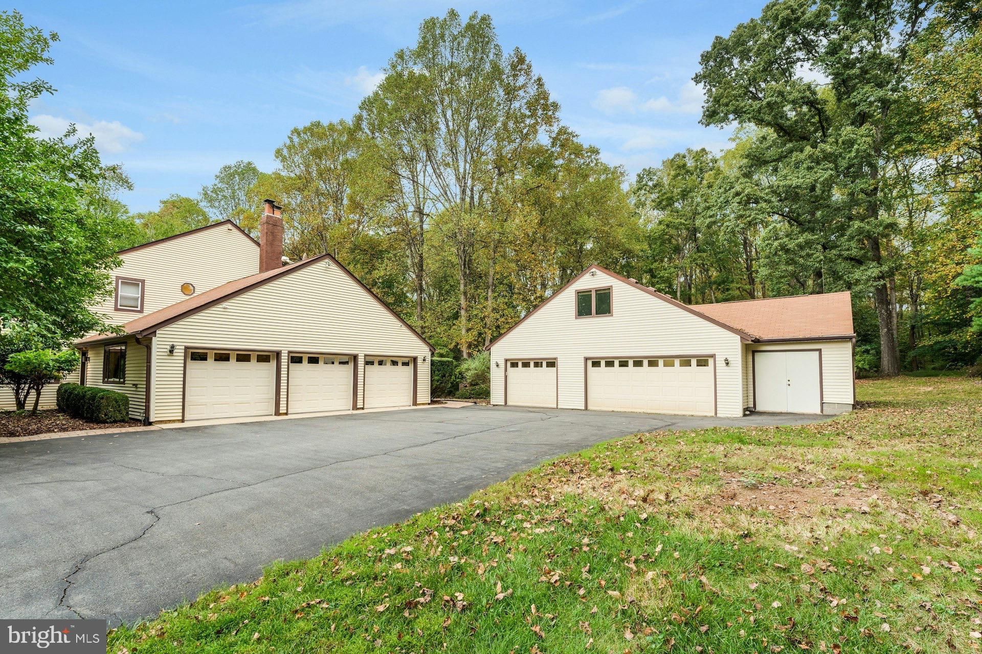 WOODSFIELD - Residential