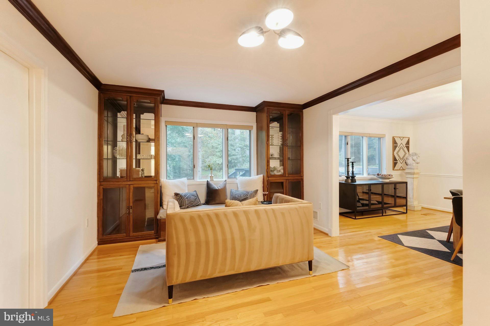 WOODSFIELD - Residential