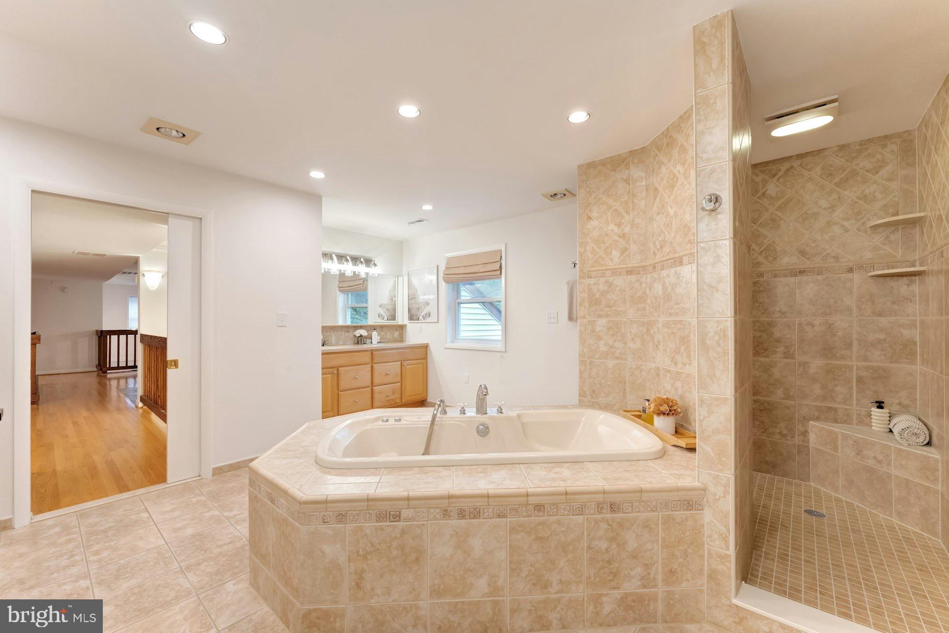 WOODSFIELD - Residential