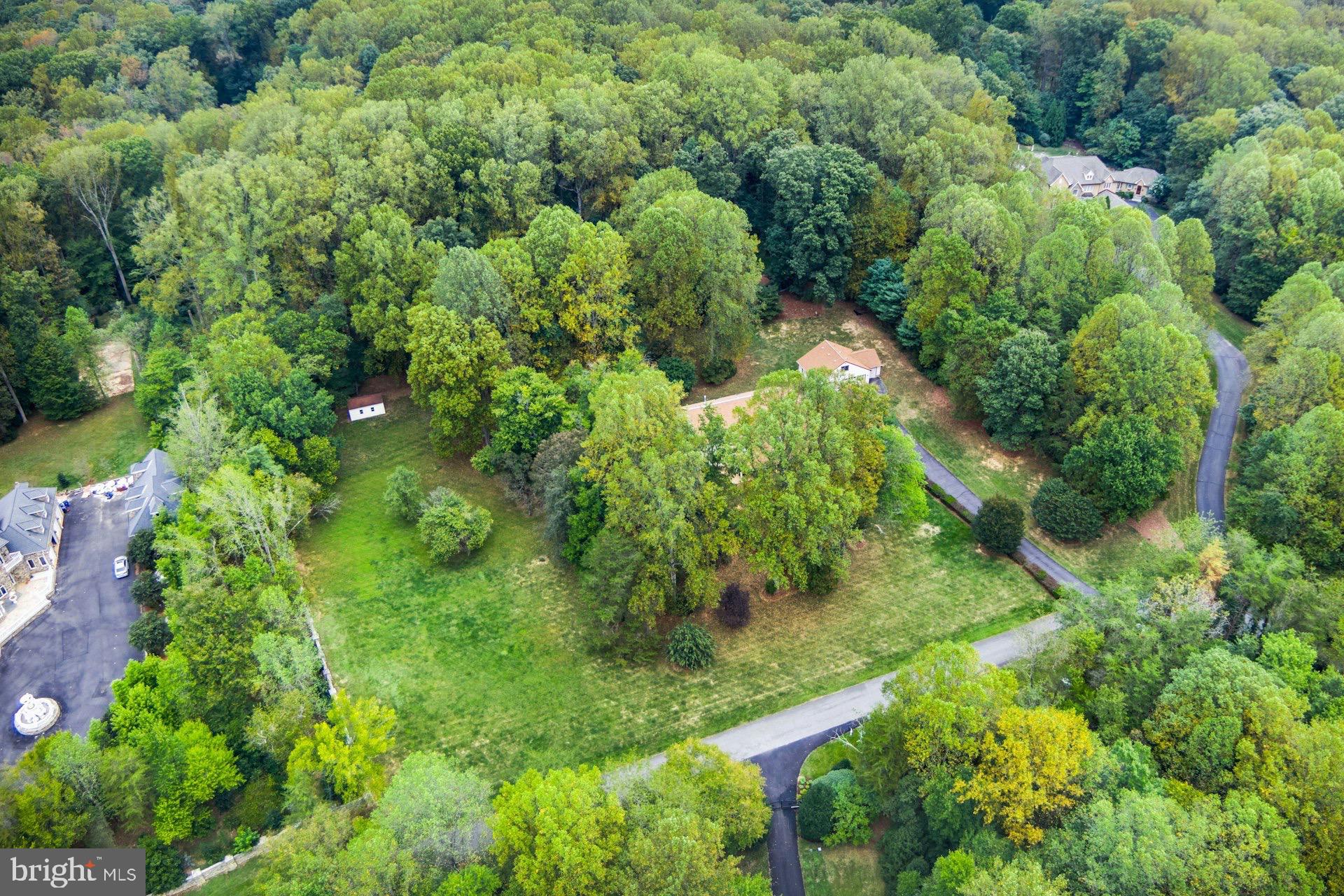 WOODSFIELD - Residential