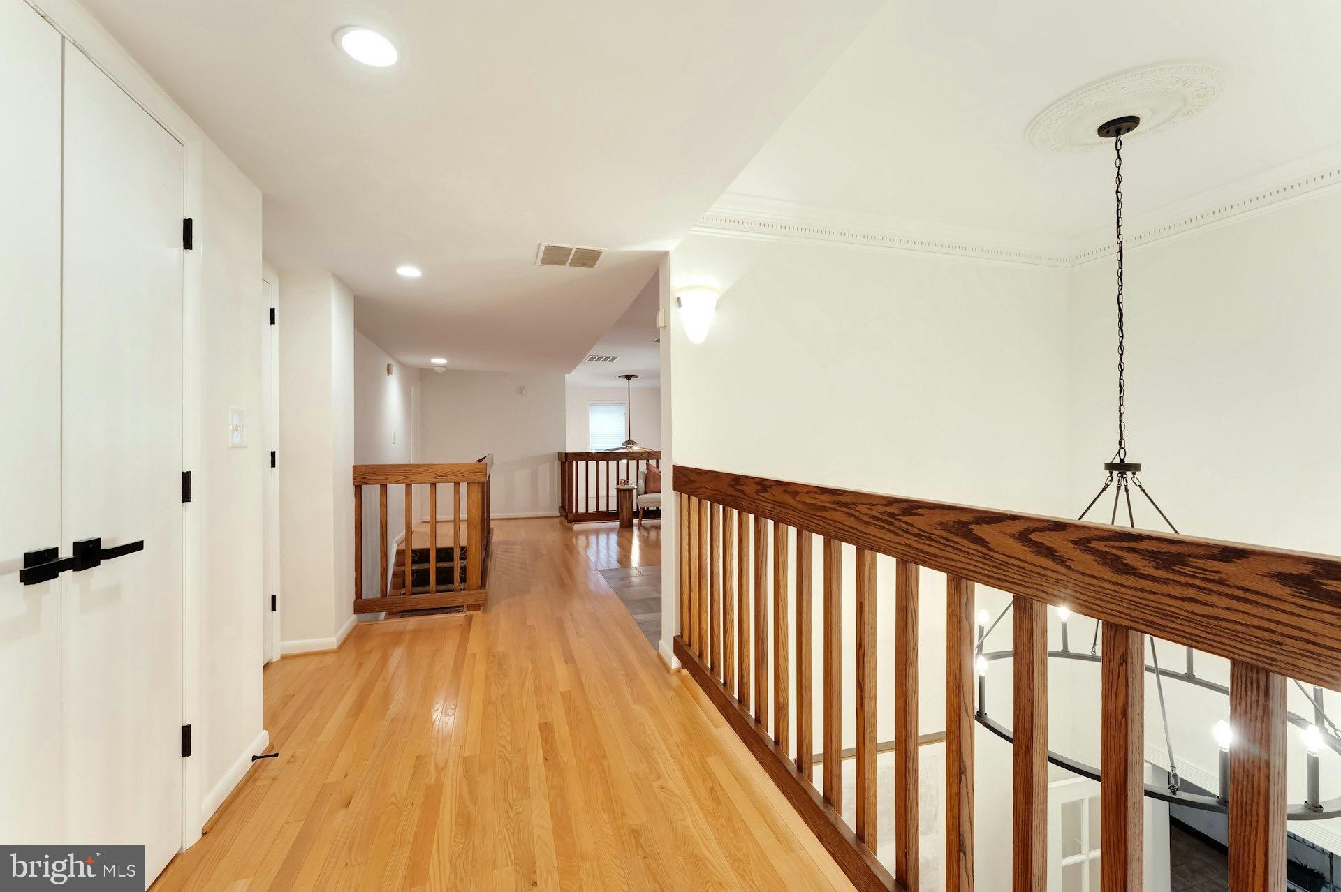 WOODSFIELD - Residential