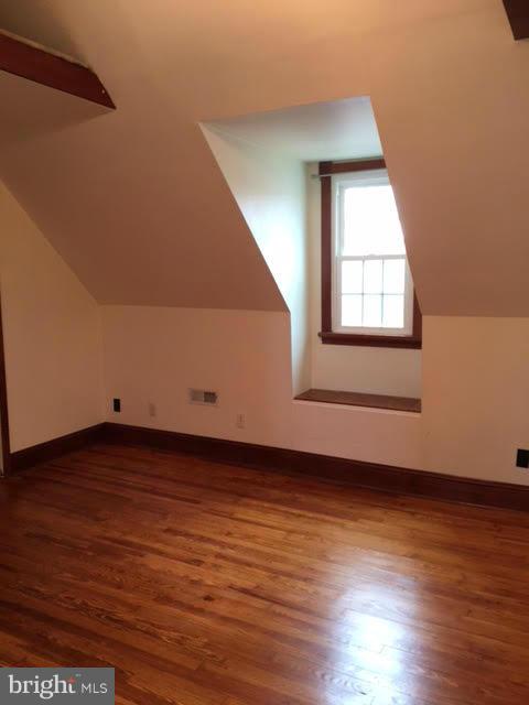 ARLINGTON VILLAGE - Residential Lease