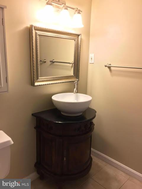 ARLINGTON VILLAGE - Residential Lease