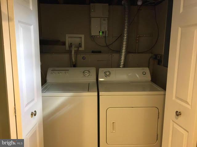 ARLINGTON VILLAGE - Residential Lease