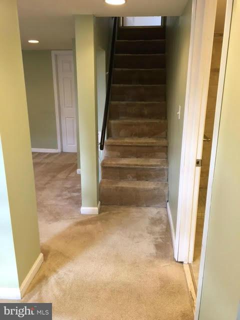 ARLINGTON VILLAGE - Residential Lease