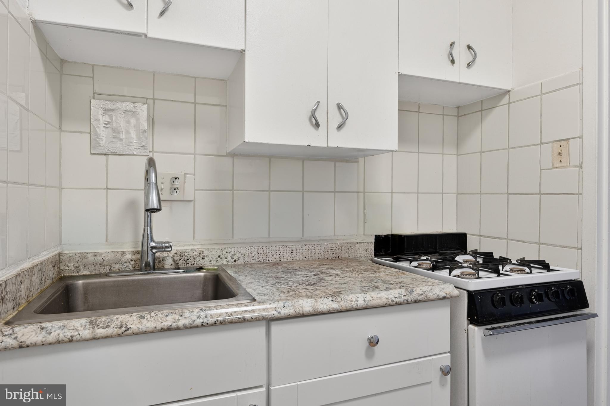 RIVER PLACE - Residential