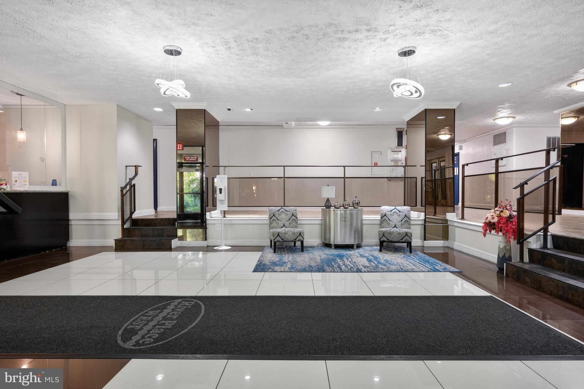 RIVER PLACE - Residential