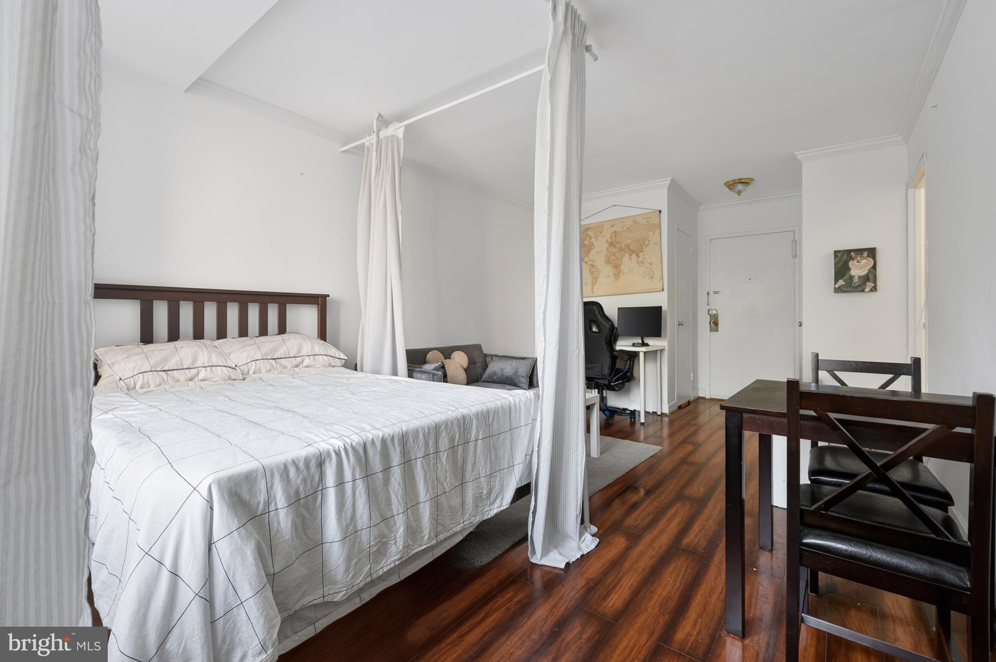 RIVER PLACE - Residential