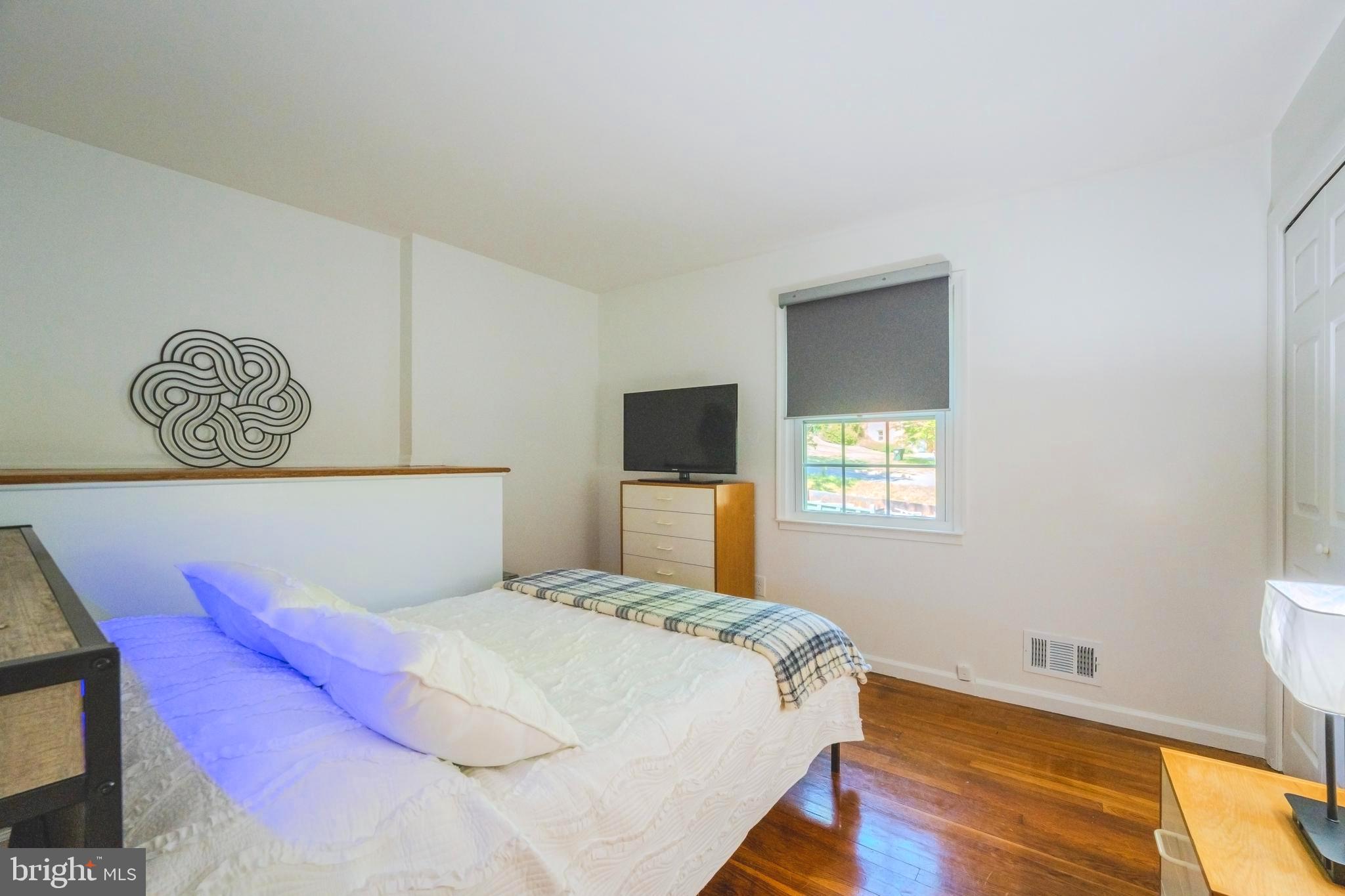 WEST SPRINGFIELD - Residential