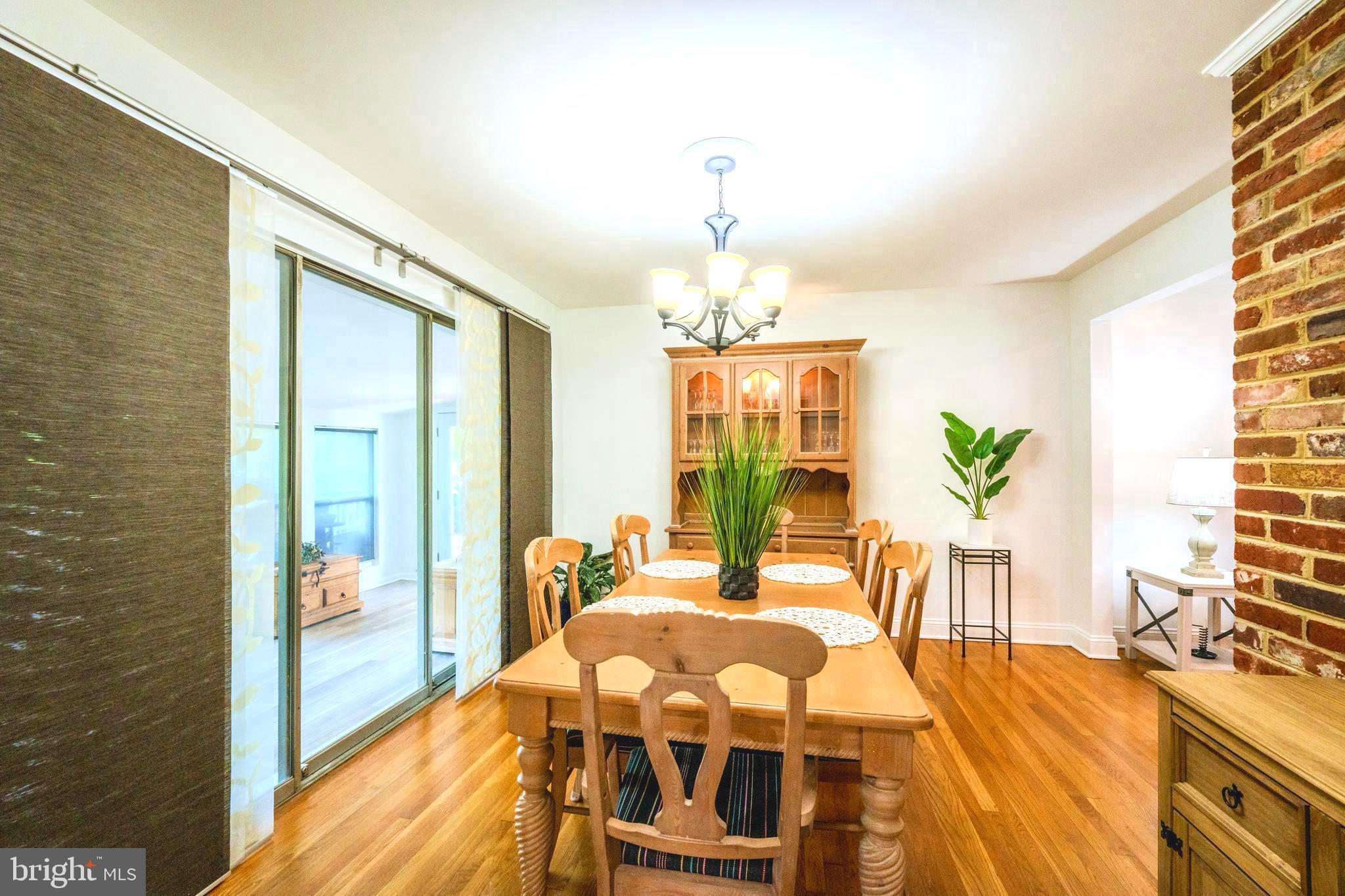 WEST SPRINGFIELD - Residential