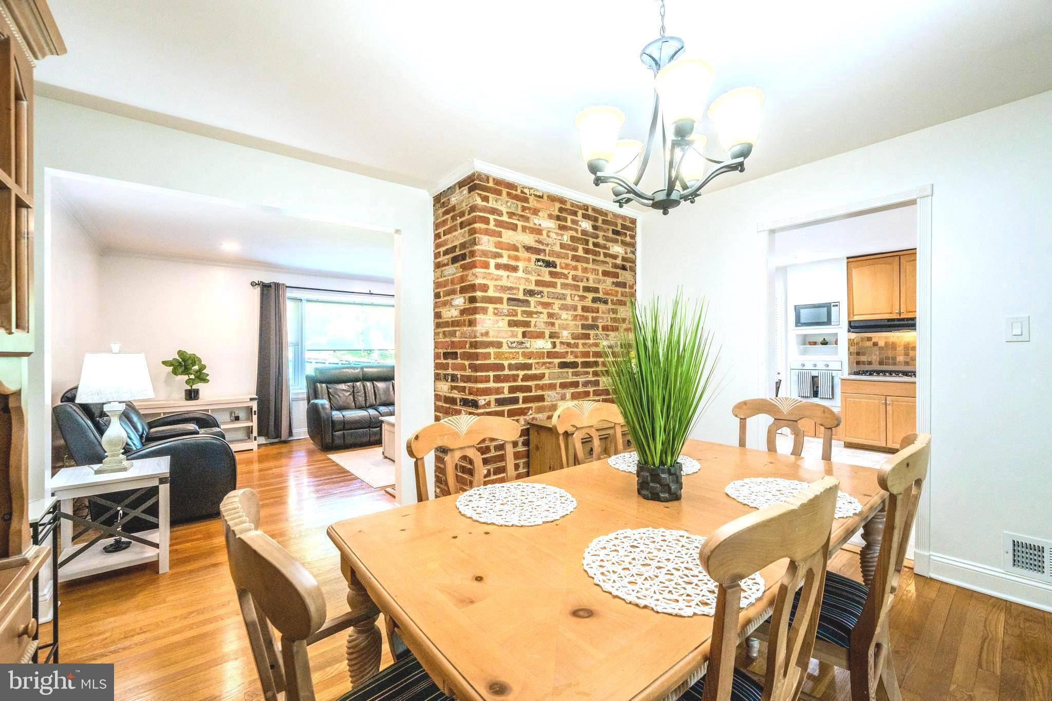 WEST SPRINGFIELD - Residential