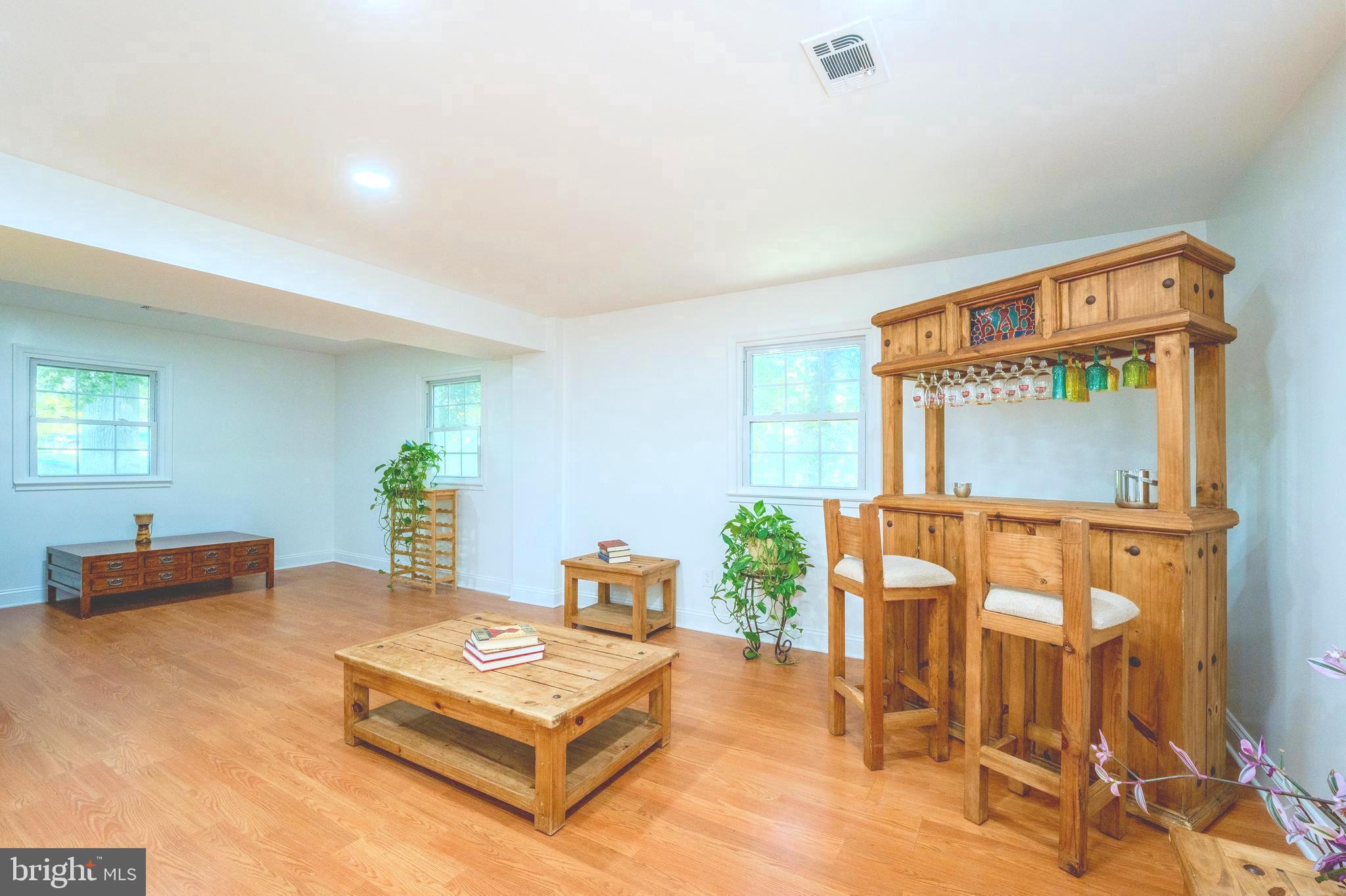 WEST SPRINGFIELD - Residential