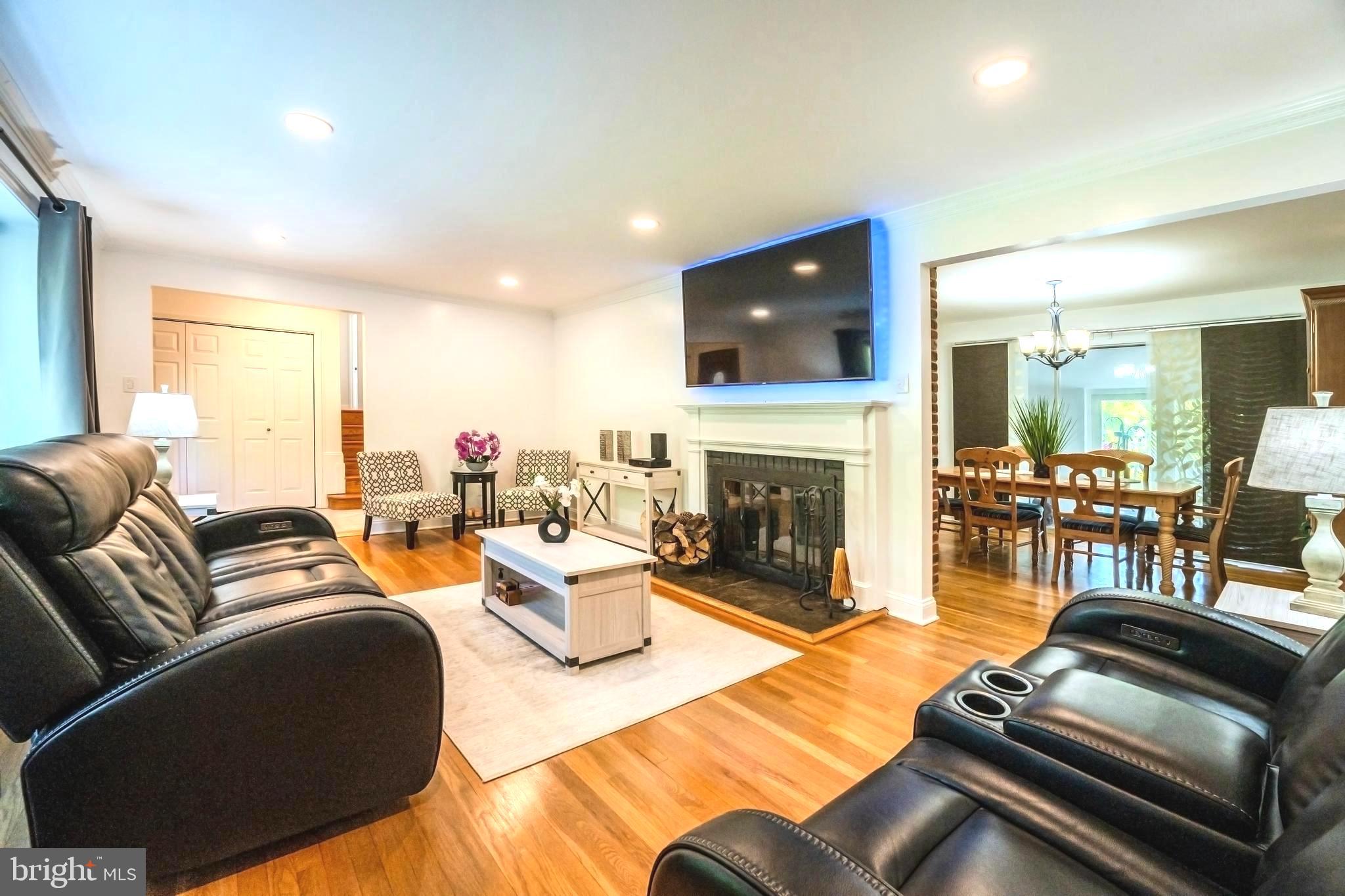 WEST SPRINGFIELD - Residential