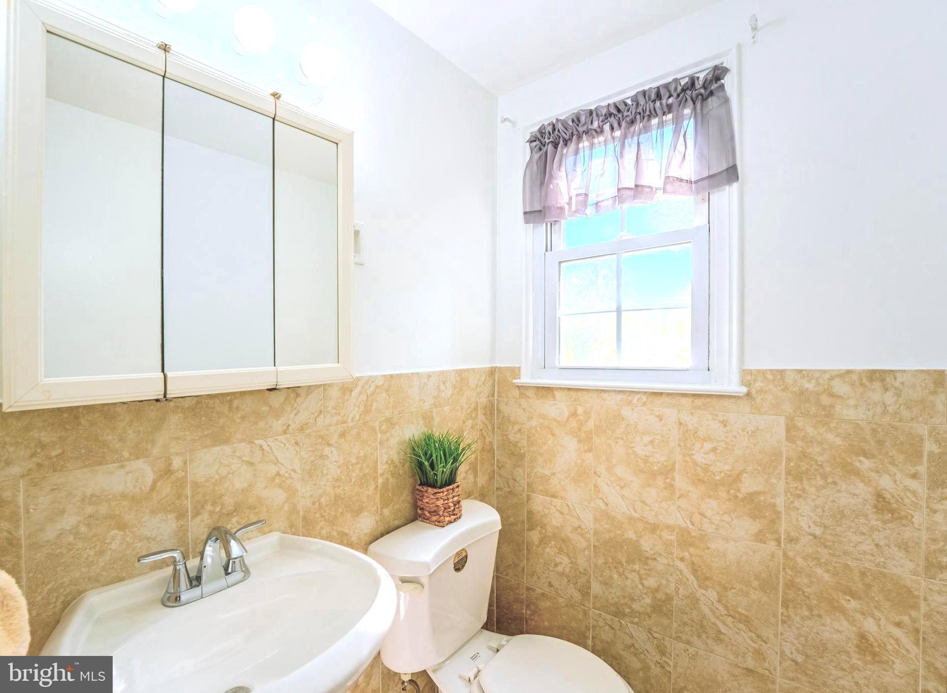 WEST SPRINGFIELD - Residential