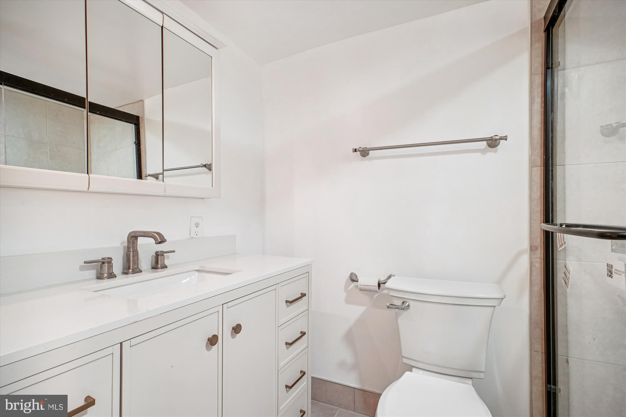 YORKTOWNE SQUARE - Residential Lease