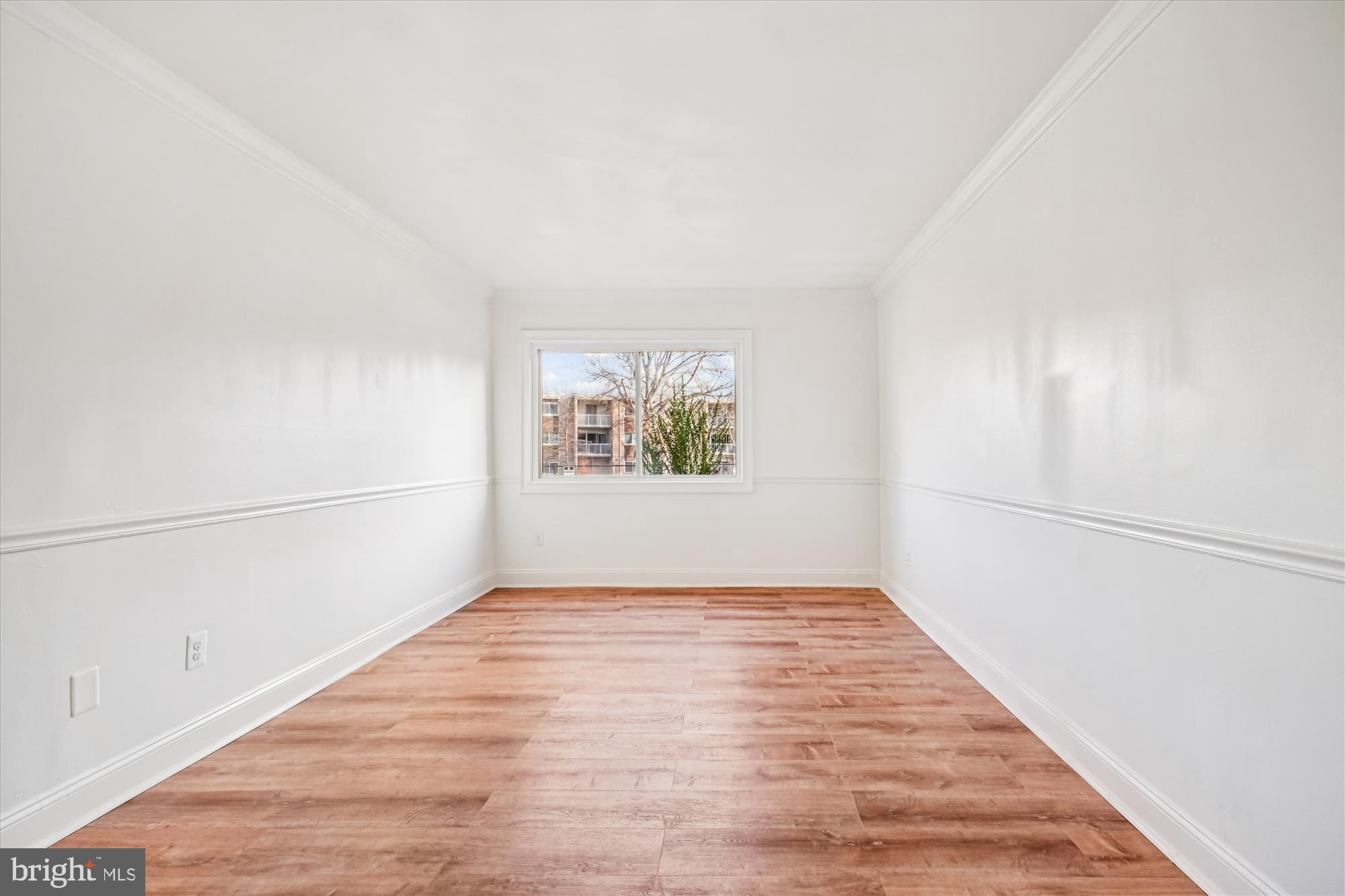 YORKTOWNE SQUARE - Residential Lease