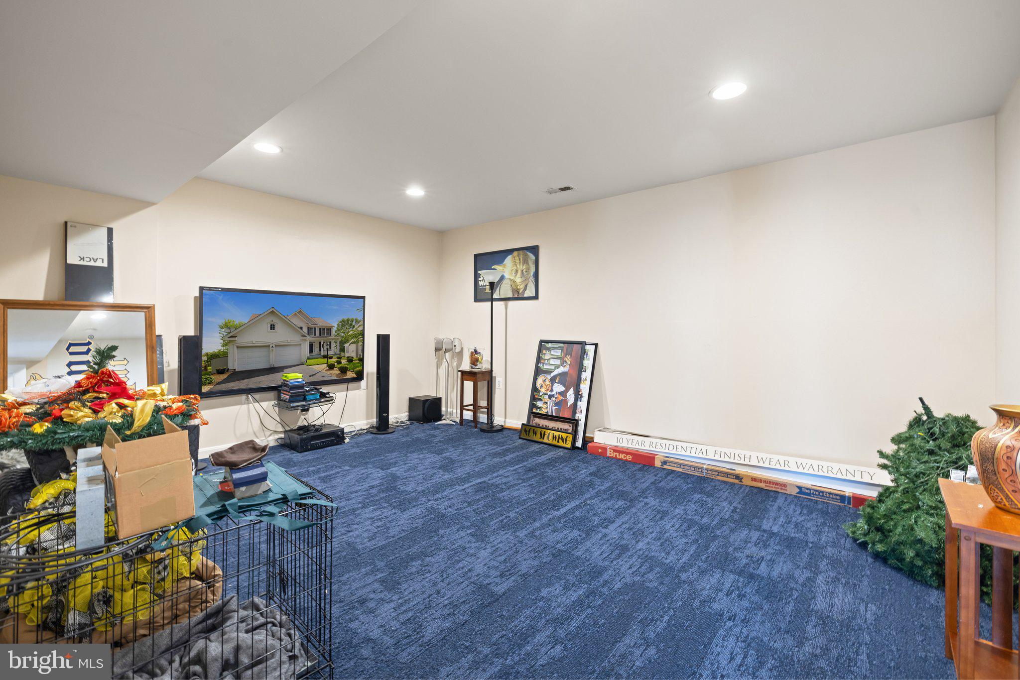 RIVER OAKS - Residential