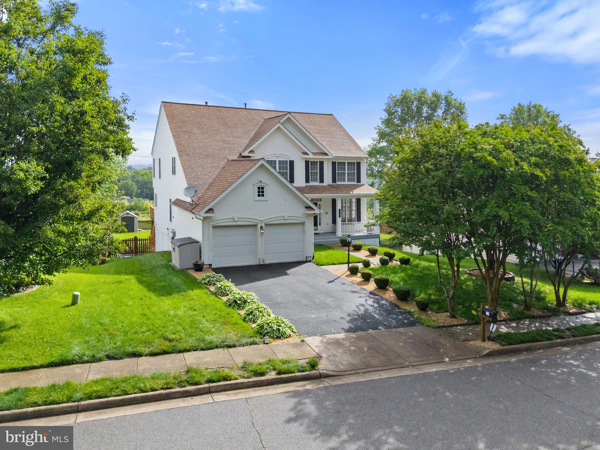 RIVER OAKS - Residential