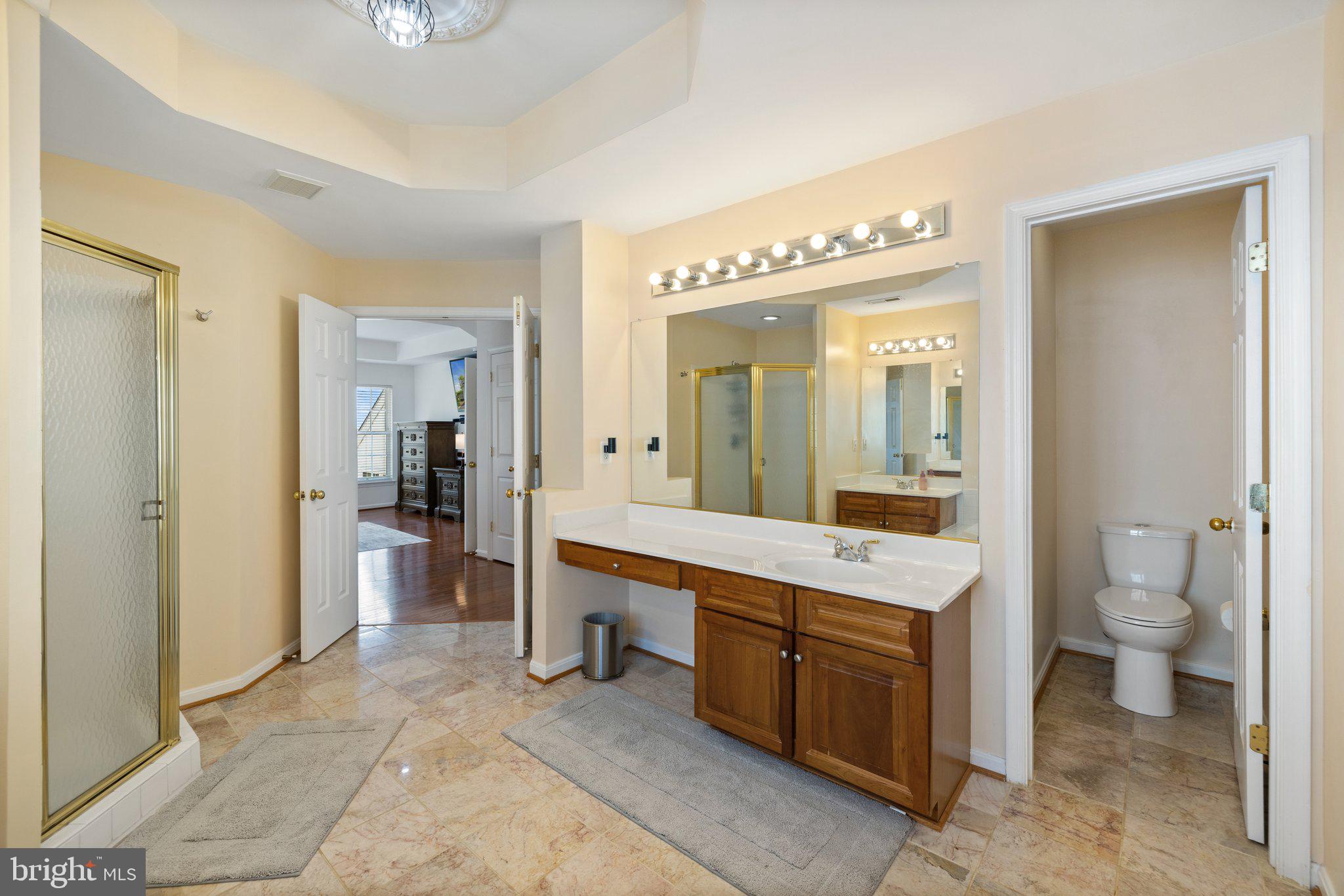 RIVER OAKS - Residential