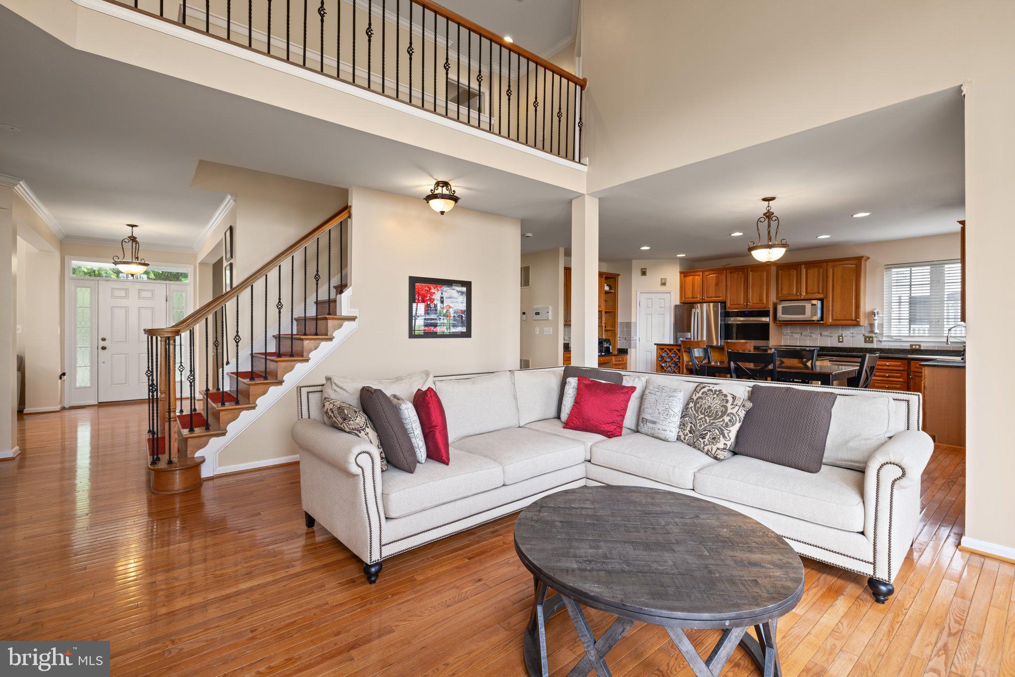 RIVER OAKS - Residential