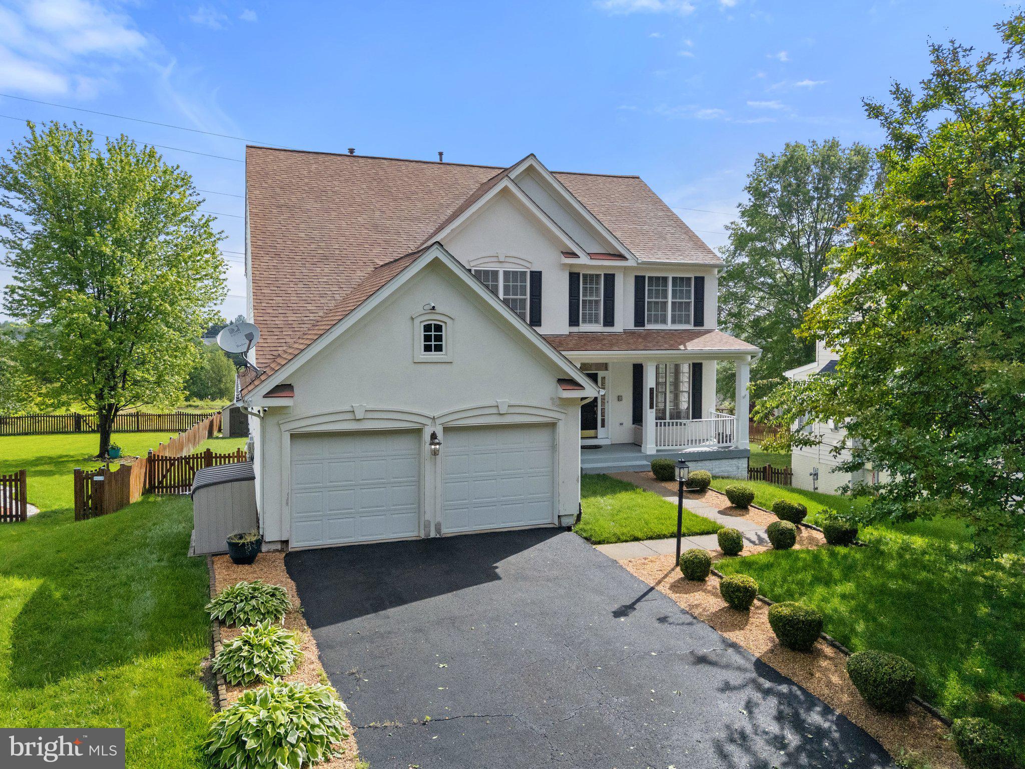 RIVER OAKS - Residential